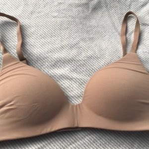 VS lightly lined wireless t-shirt bra